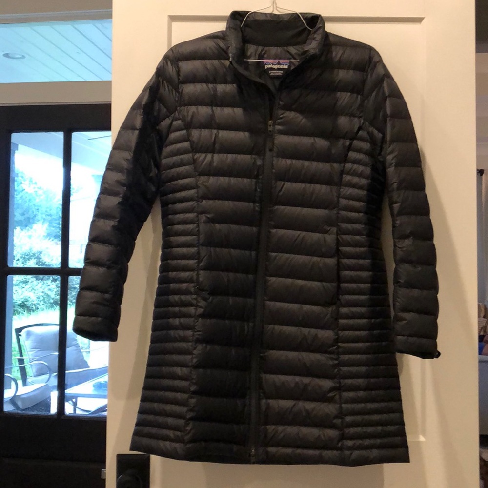 Women’s large black puff nano jacket